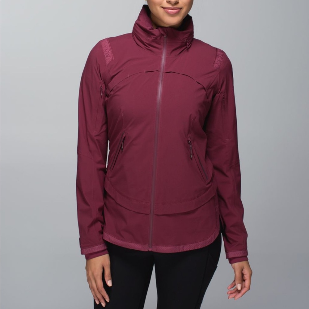 Lululemon rain runner jacket.